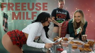 It Feels a Lot Like Christmas – Paisley Porter & Vanessa Marie