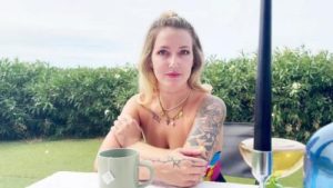 Livia, 28, knows what she wants