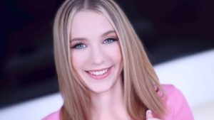 Becky Summer Returns to Amateur Allure to Give Head, Get Fucked and Swallow a Tasty Load