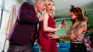The Three Fucks Of Christmas Part 1 – Lily Labeau