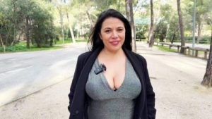 Vicky, 40 years old, medical secretary