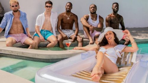 Cherie Deville’s Pool Party Parfait